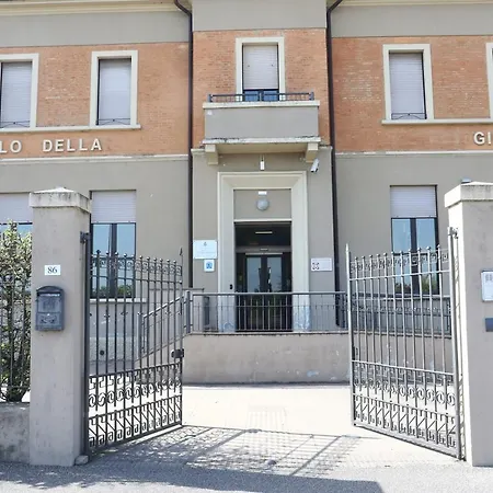 Student's * Parma
